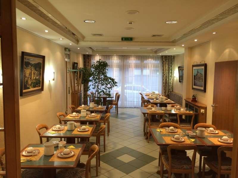 Christophe Colomb Luxembourg Restaurant bilde
